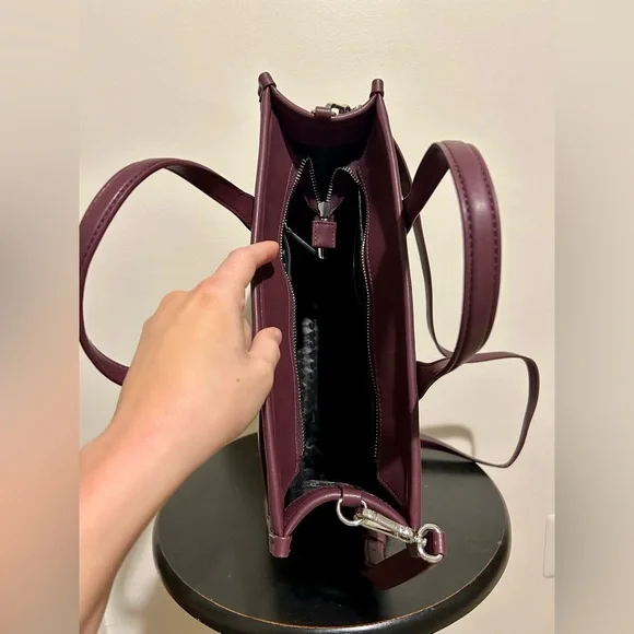 Karl Lagerfeld Burgundy Tote Bag - Picture 4 of 8